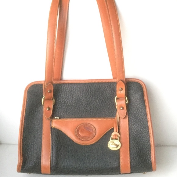 Dooney & Bourke Handbags - DOONEY BOURKE AWL PURSE MADE USA SERIAL A7 217085